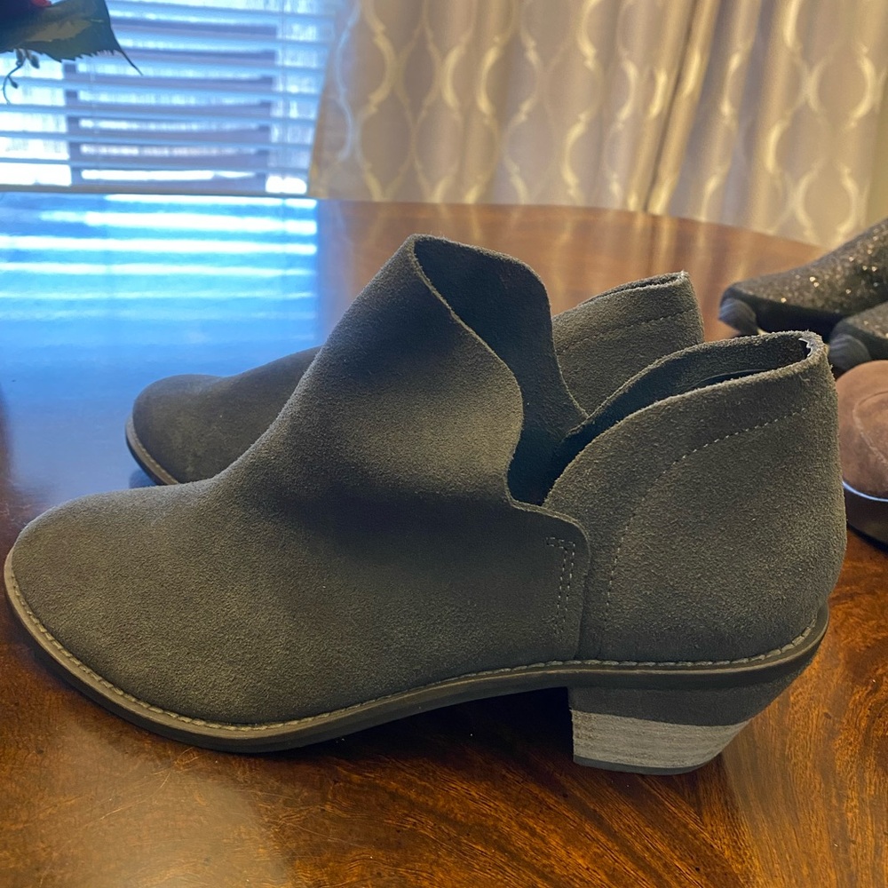 Kelsi Dagger gray suede bootie
